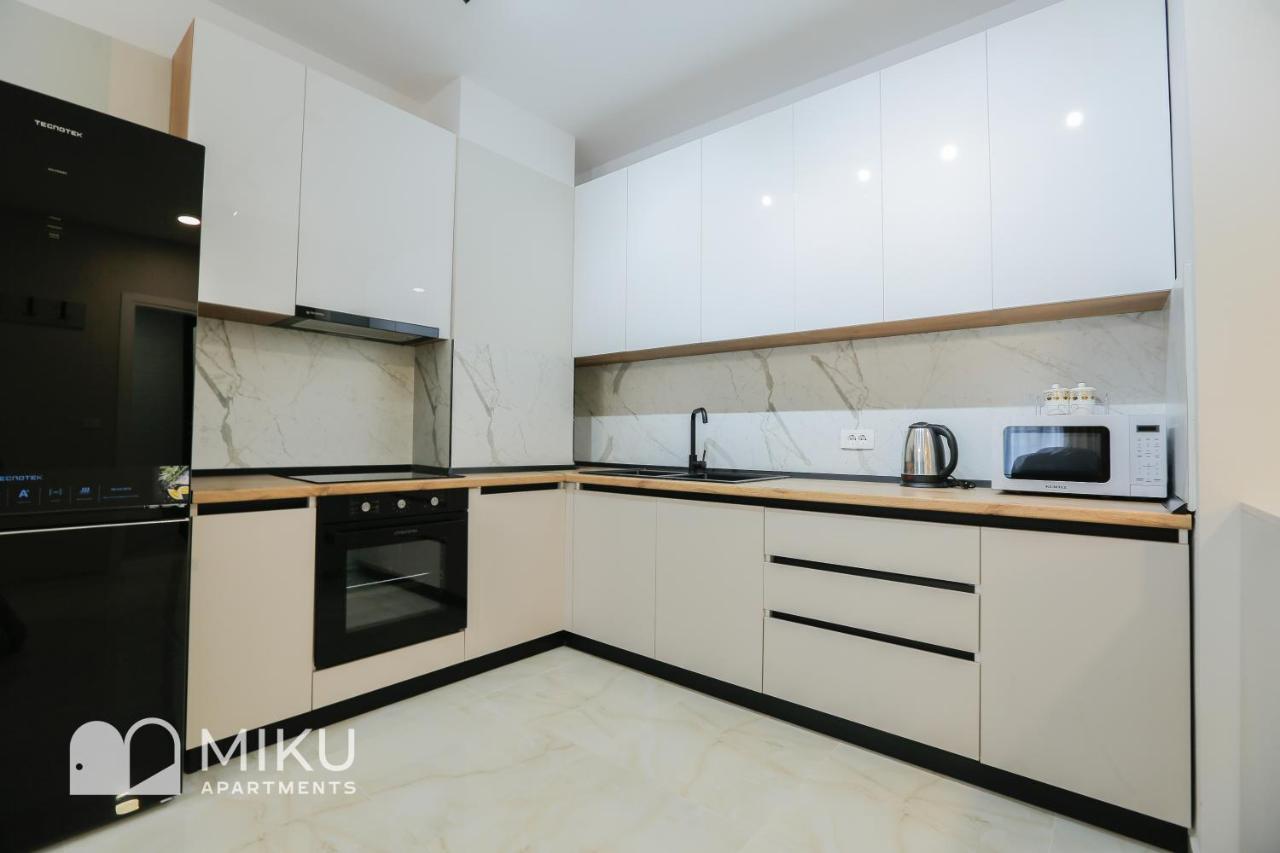 Miku Apartment - Vibrant 1Bd Apartment At Olympic Residence 地拉那 外观 照片